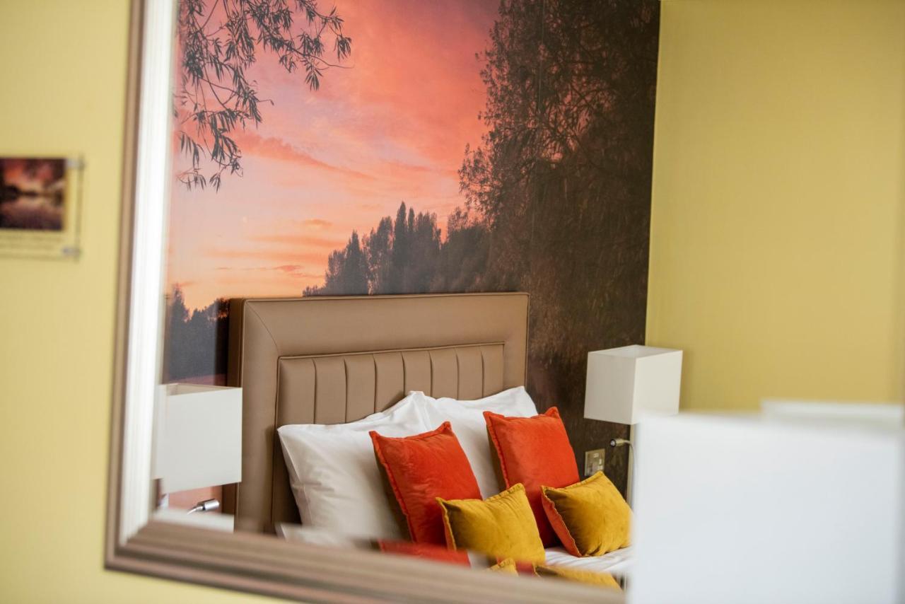 Bridleways Guesthouse & Holiday Homes Mansfield Eksteriør bilde